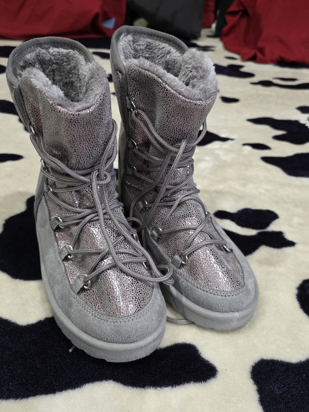 Forever 21 Silver Metallic Faux-Fur Lace-Up Winter Boots
